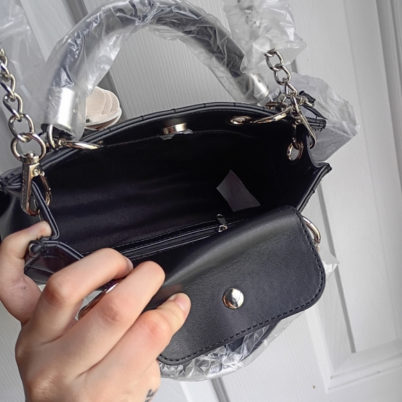 NWT Steve Madden Black Adjustable Crossbody Purse - Picture 7 of 7